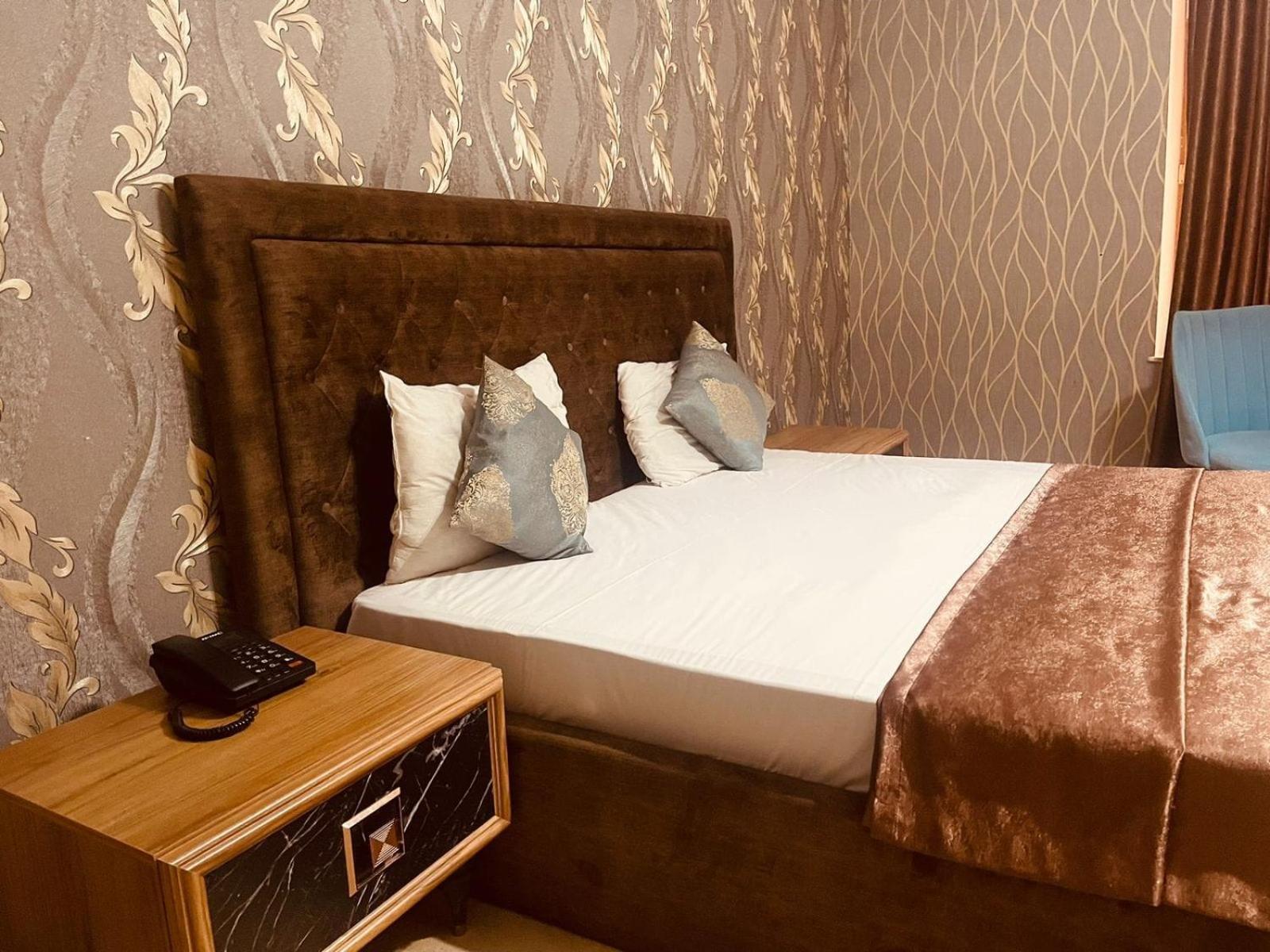 Family Soffia Hotel Old City บากู ภายนอก รูปภาพ