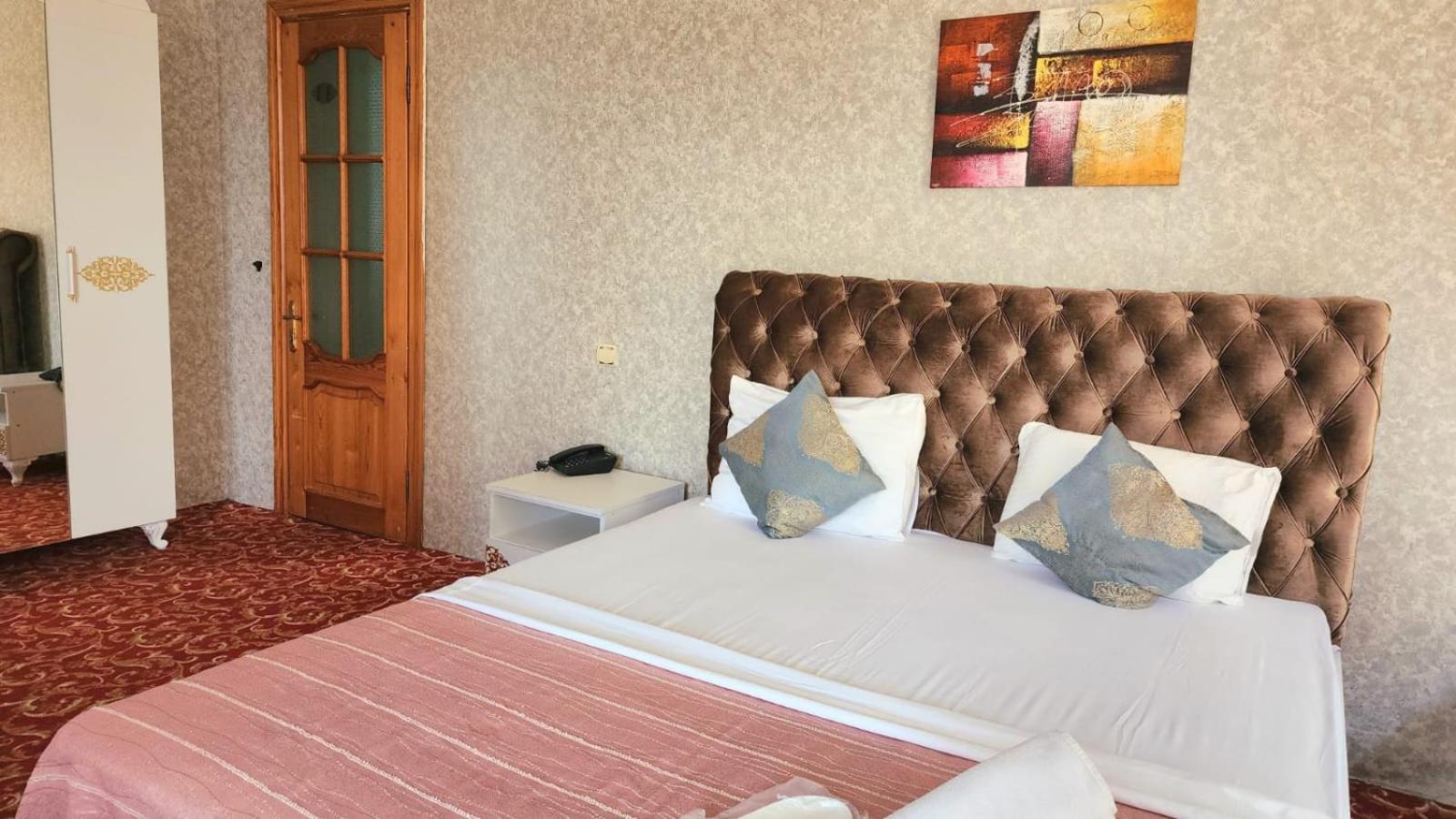 Family Soffia Hotel Old City บากู ภายนอก รูปภาพ
